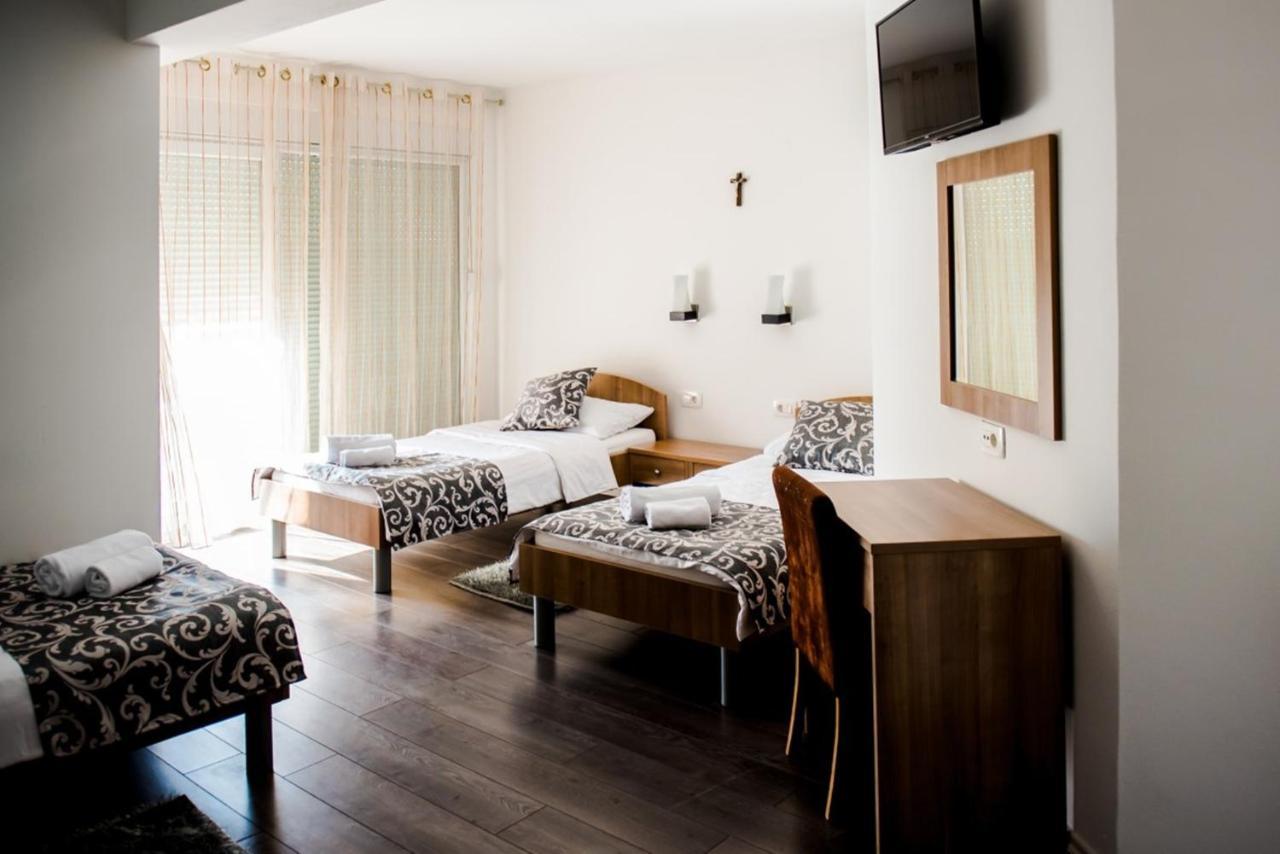 Hotel Villa Monako Medjugorje Ngoại thất bức ảnh