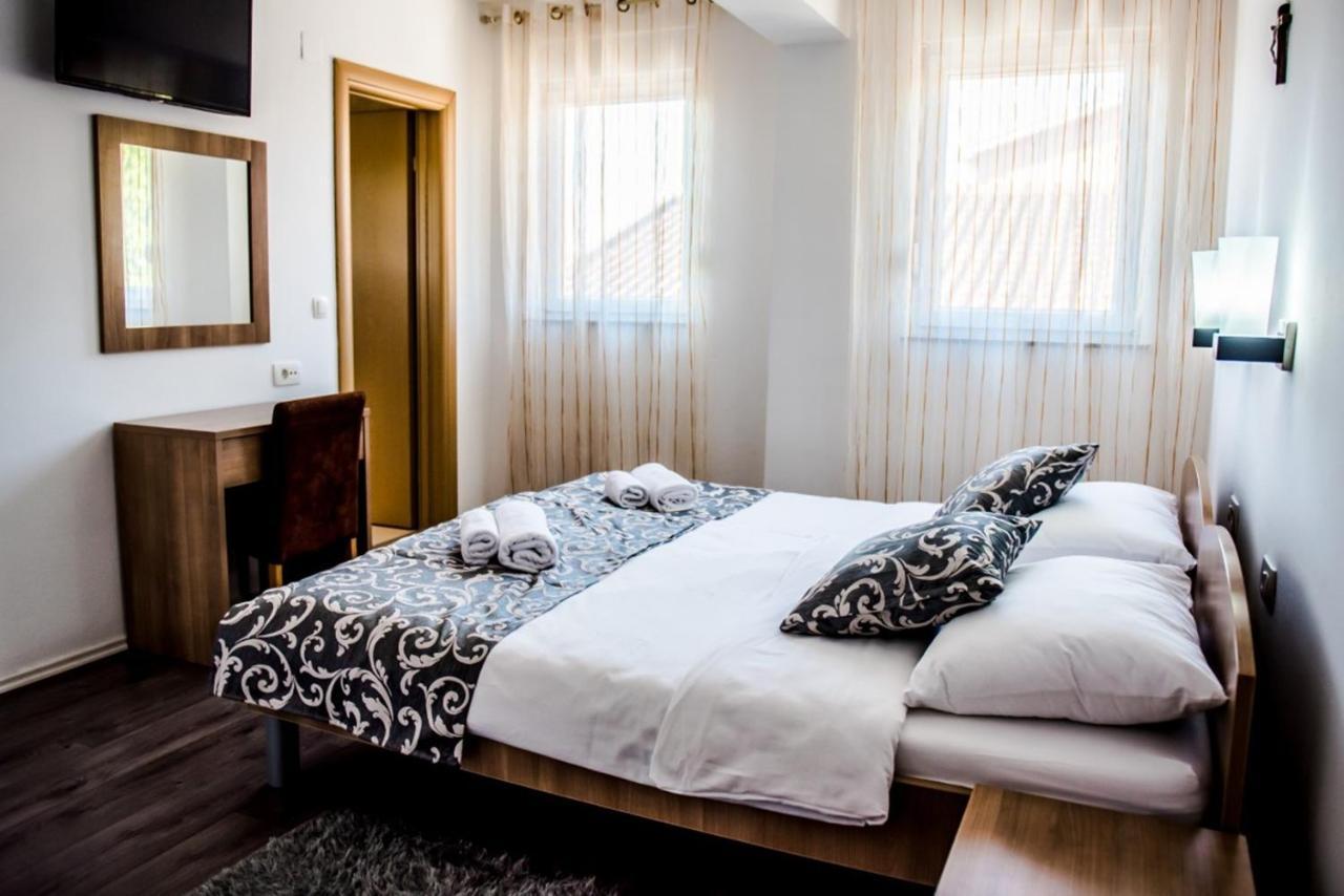 Hotel Villa Monako Medjugorje Ngoại thất bức ảnh