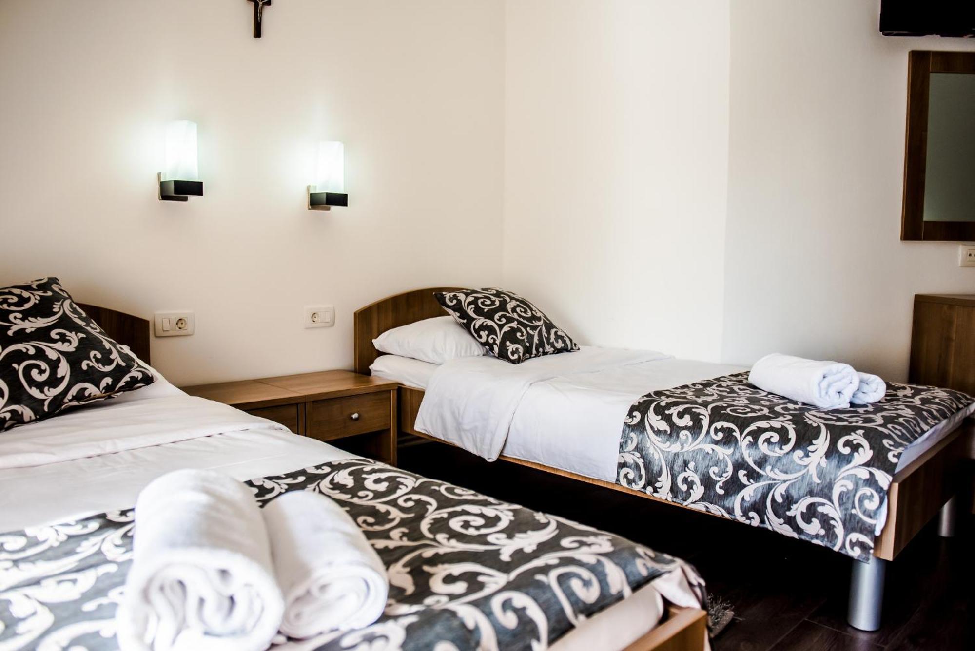 Hotel Villa Monako Medjugorje Ngoại thất bức ảnh