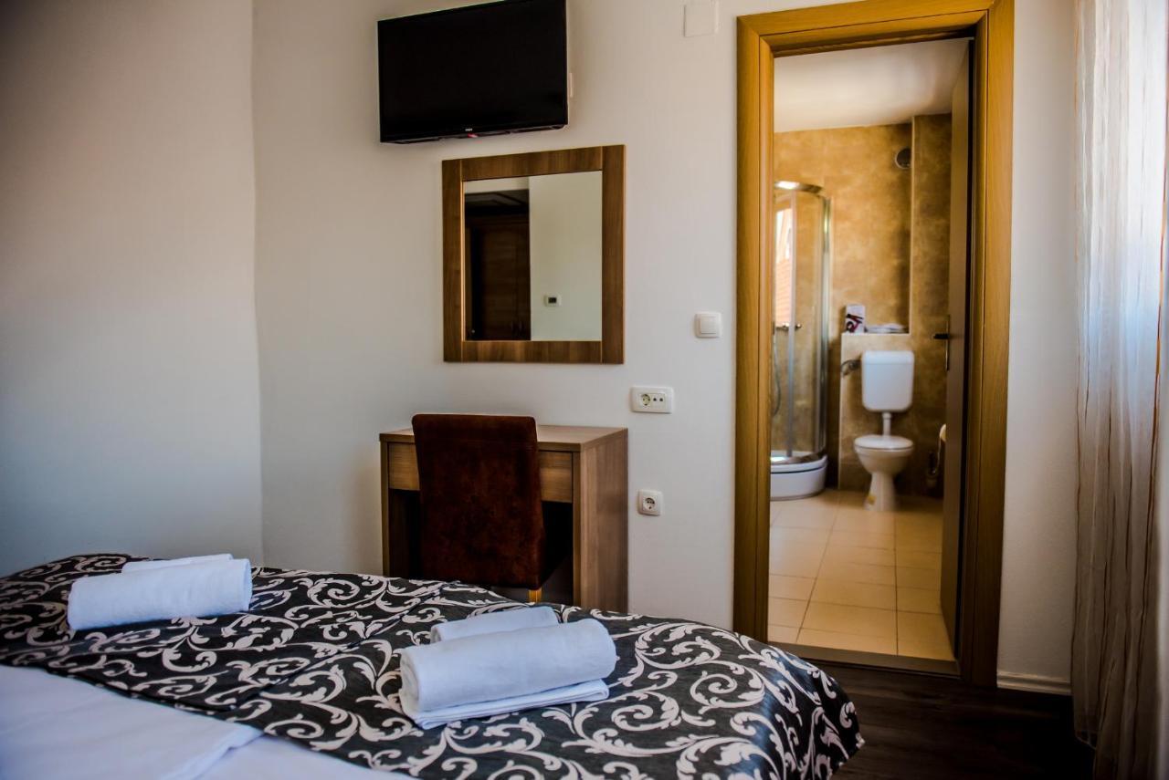 Hotel Villa Monako Medjugorje Ngoại thất bức ảnh